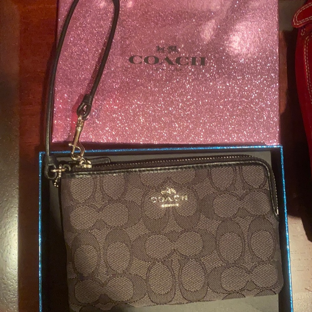 Wristlet- brand new in box